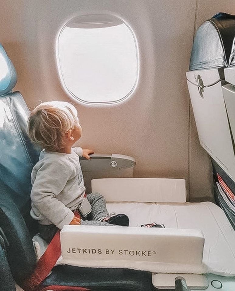 12 objets futés pour voyager avec bébé