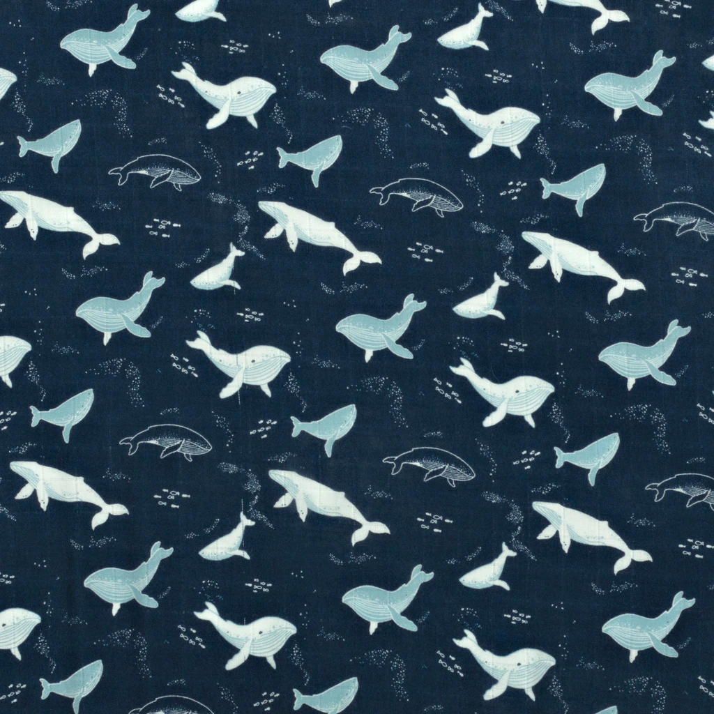 Loulou Lollipop - Bamboo Muslin Quilt, Blue Whales