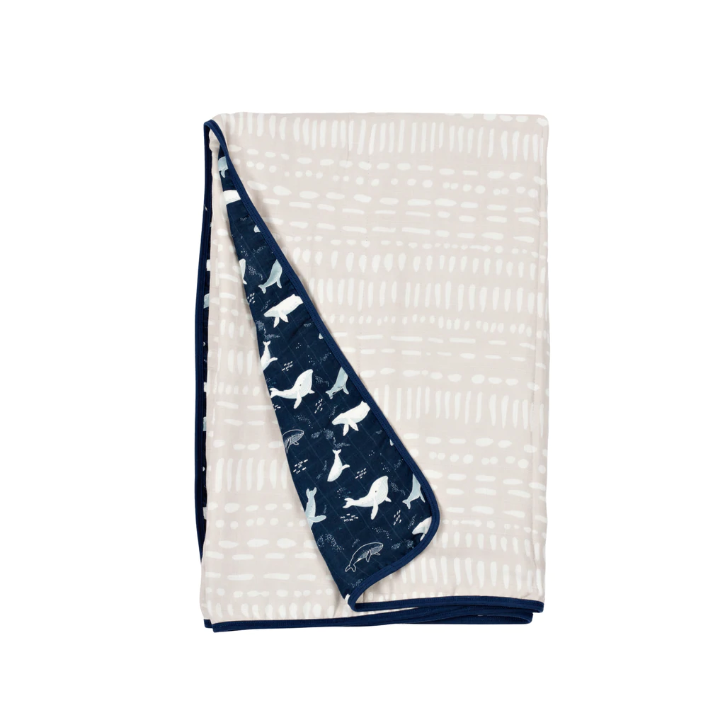 Loulou Lollipop - Bamboo Muslin Quilt, Blue Whales