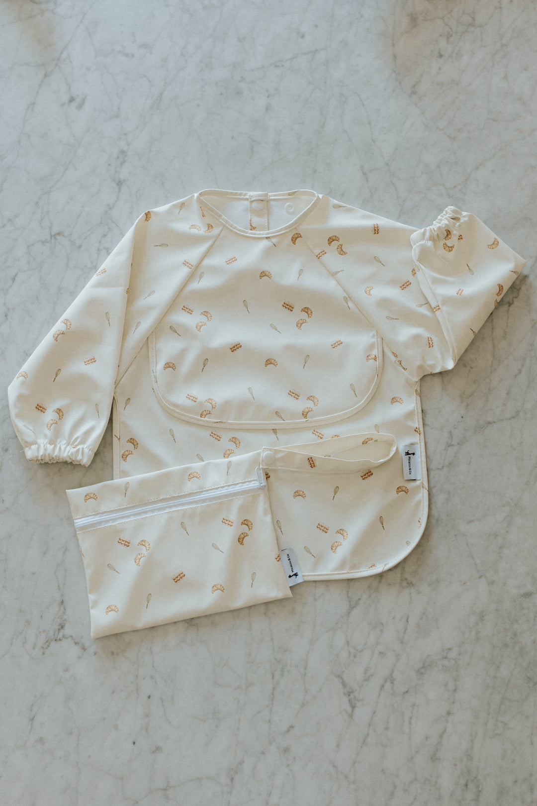 Micasso & Co - Long-Sleeved Bib with Integrated Pocket, Avocado and Banana