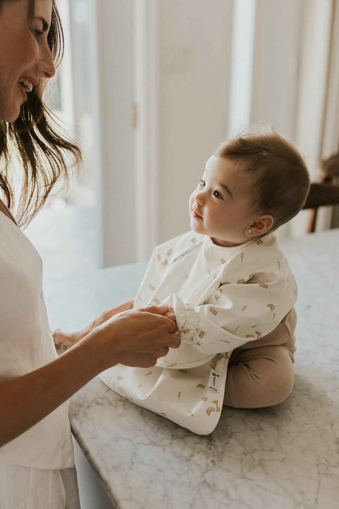 Micasso & Co - Long-Sleeved Bib with Integrated Pocket, Avocado and Banana