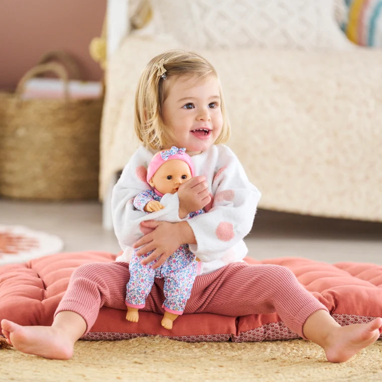 Bébé Câlin, Capucine