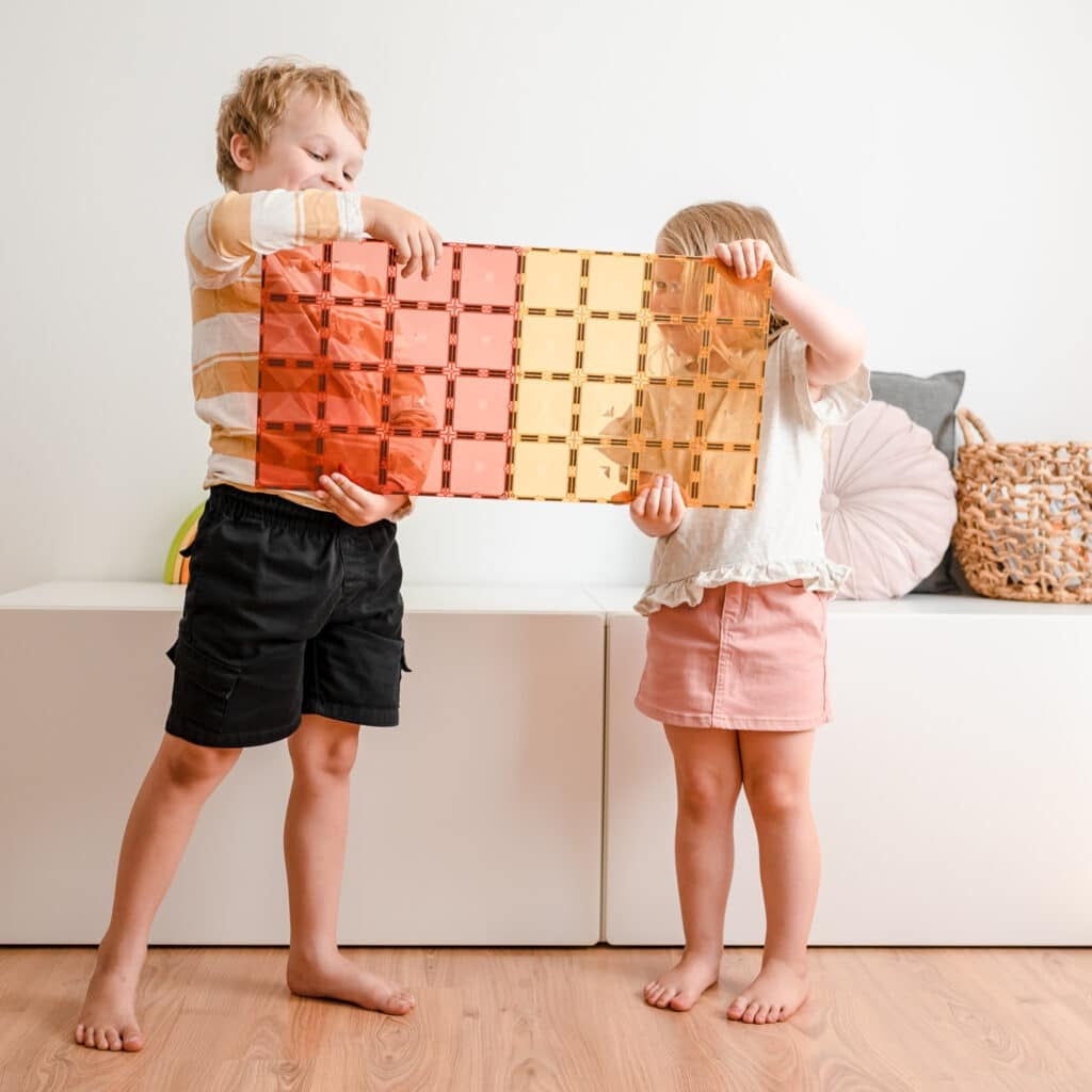 Connetix - Building Set with Magnetic Tiles, 2 Piece Base Plate Pack, Lemon and Peach