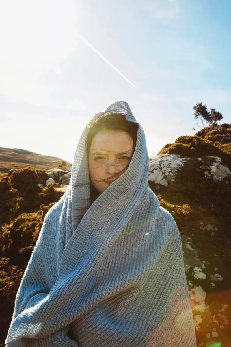 Hvid Knitwear - Couverture en Laine de Mérinos Gaston, Bleu Glacé