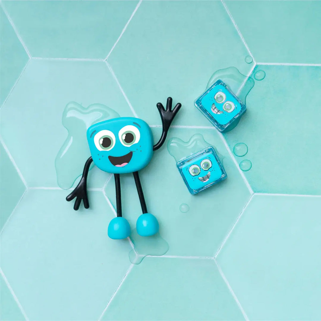 Glo Pals - Personnage avec 2 Cubes Lumineux Activés par l'Eau, Blair 2.0