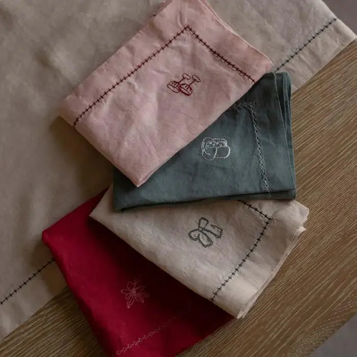 Avery Row - Ensemble de 4 Serviettes de Table en Tissu, Noël