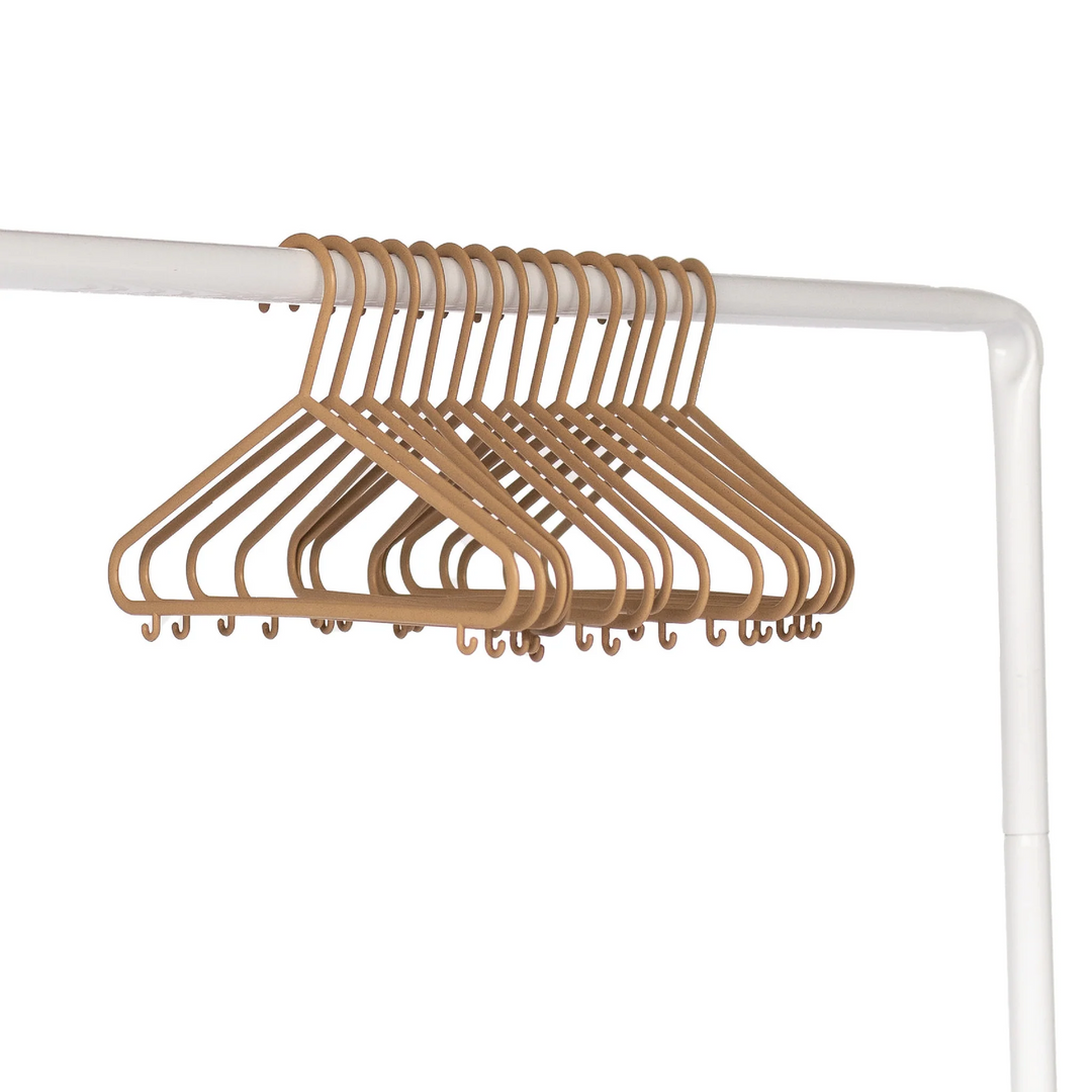 3 Sprouts - Pack of 15 Wheat Straw Kid's Hangers, Brown