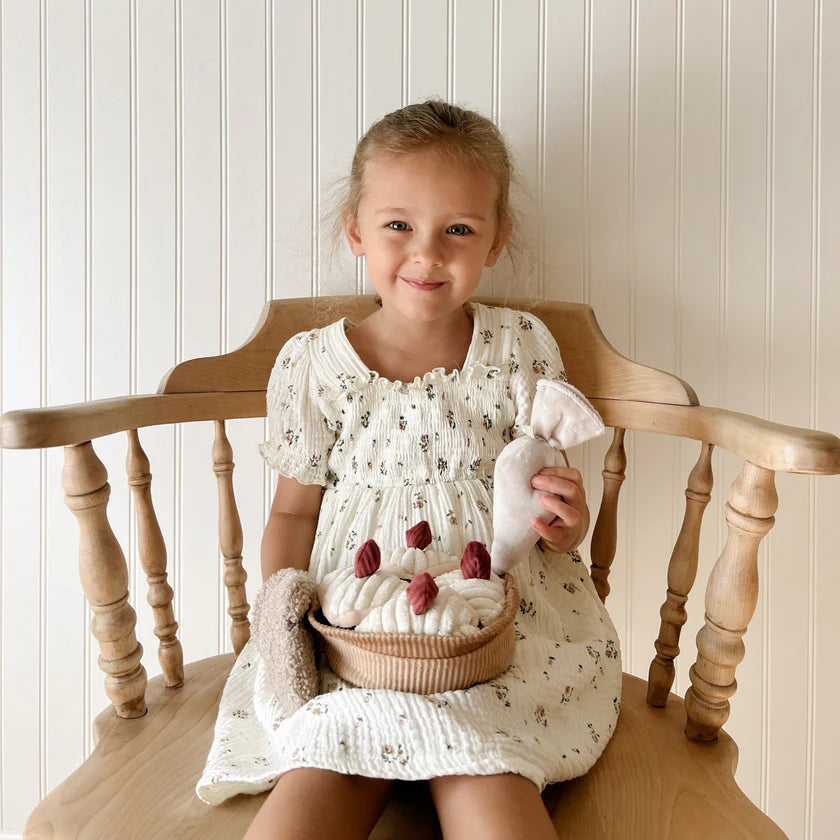 Plush Cake Set