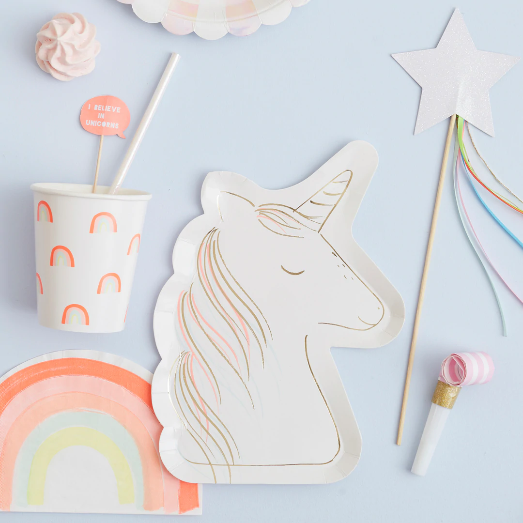 Paquet de 8 Assiettes en Papier, Licorne Magique