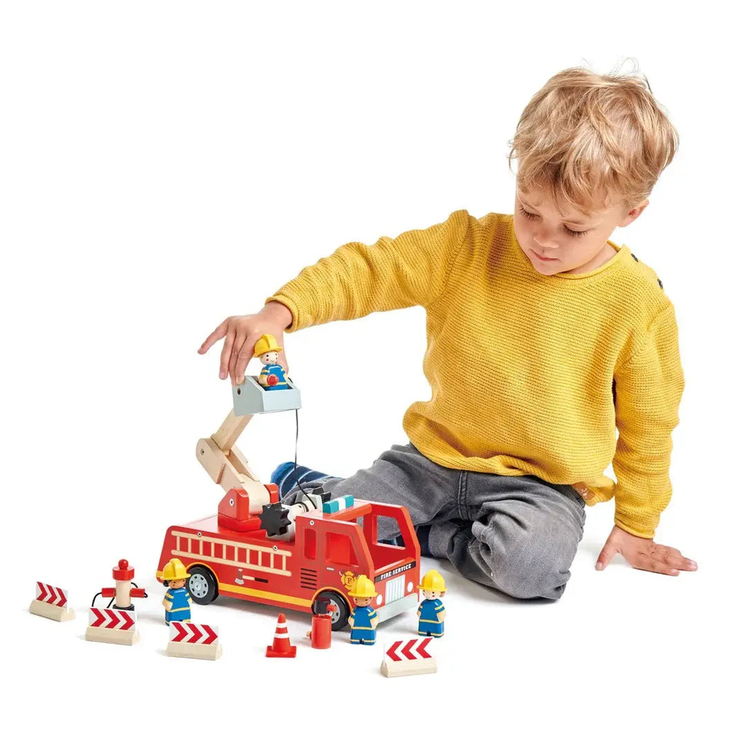 Tender Leaf Toys - Camion de Pompier en Bois