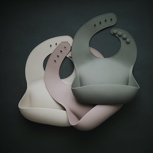 Mushie - Silicone Bib, Warm Taupe